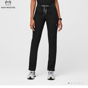 Black Fig Yola Scrub Pants